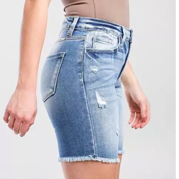 KANCAN SIGNATURE Kurvy Ultra High Stretch Short KANCAN SIGNATURE Size 28 - Picture 2 of 9